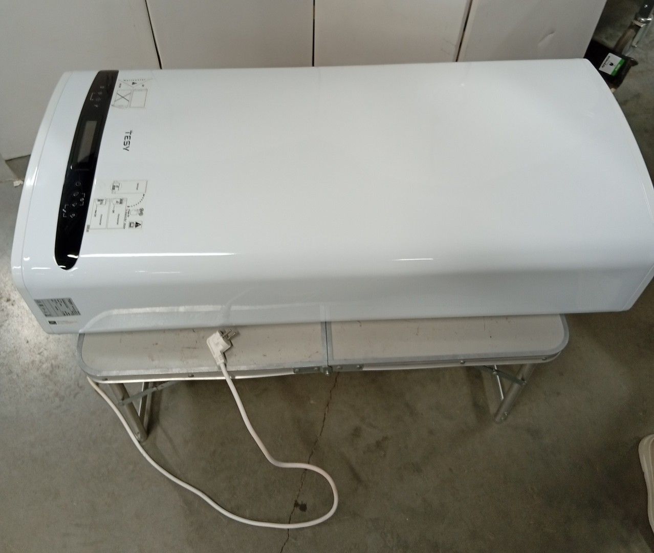 Уцененный электрический накопительный водонагреватель Tesy GCR 8027 22 E31 ECW уценённый фото#4