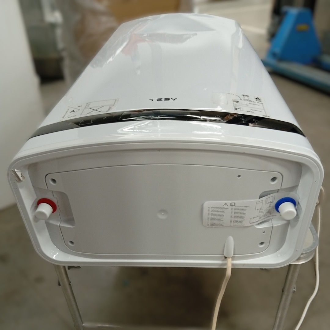 Уцененный электрический накопительный водонагреватель Tesy GCR 8027 22 E31 ECW уценённый фото#5