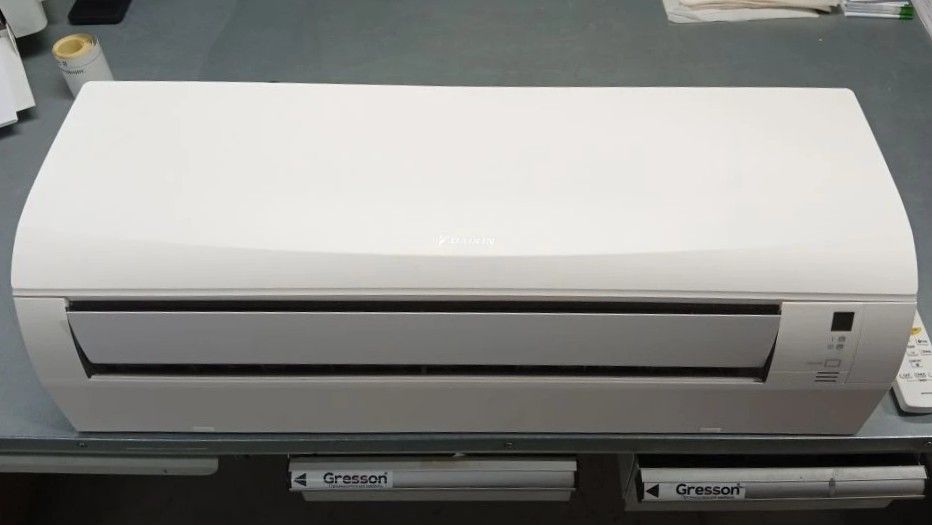 Уцененный настенный внутренний блок мульти-сплит системы Daikin FTXF25E5V1B уцененный фото#2