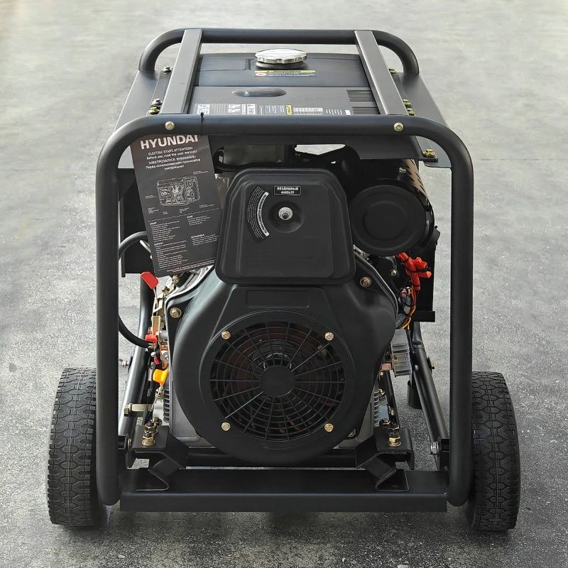Дизельный генератор Hyundai DHY 10000LE-3 фото#3
