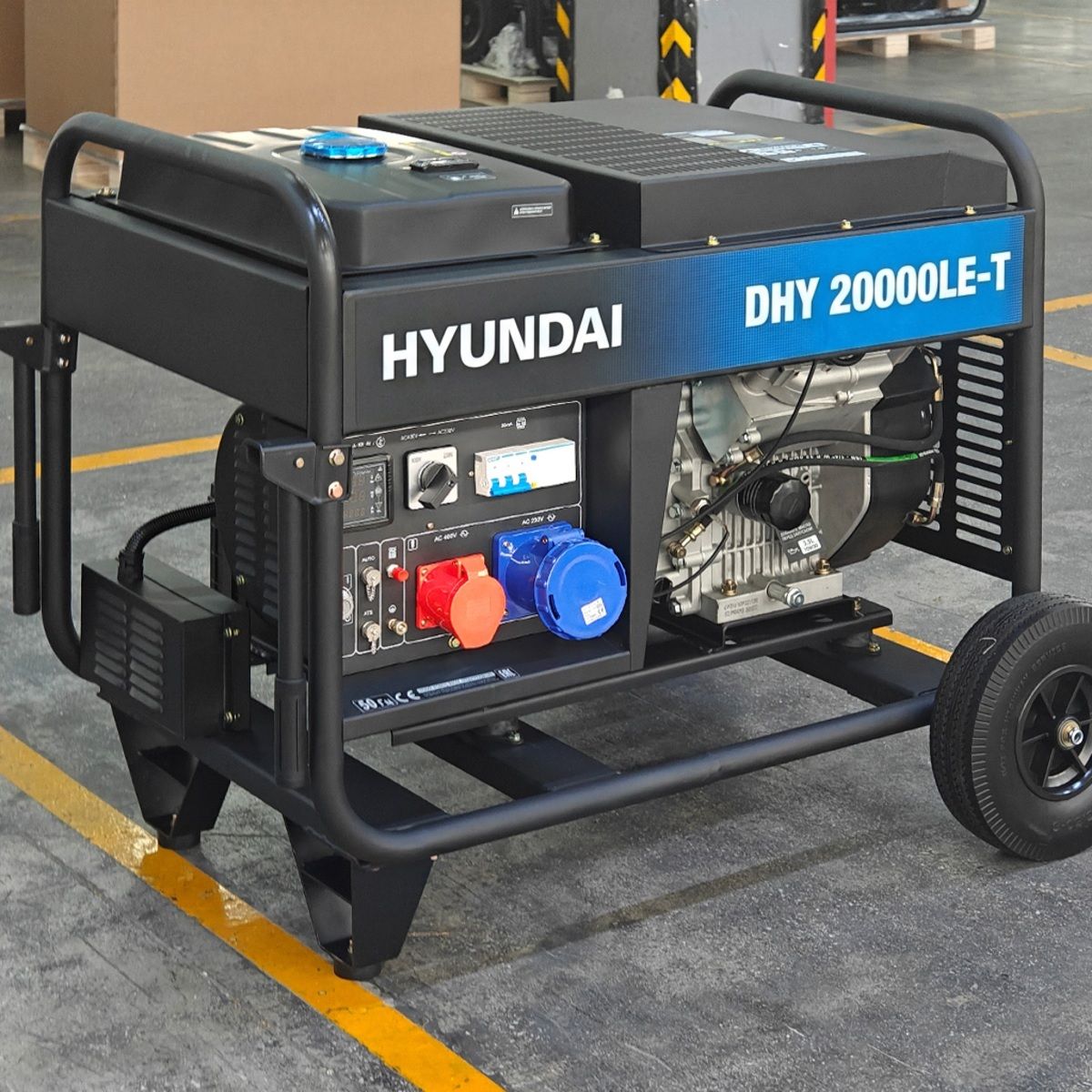 Дизельный генератор Hyundai DHY 20000LE-T фото#2