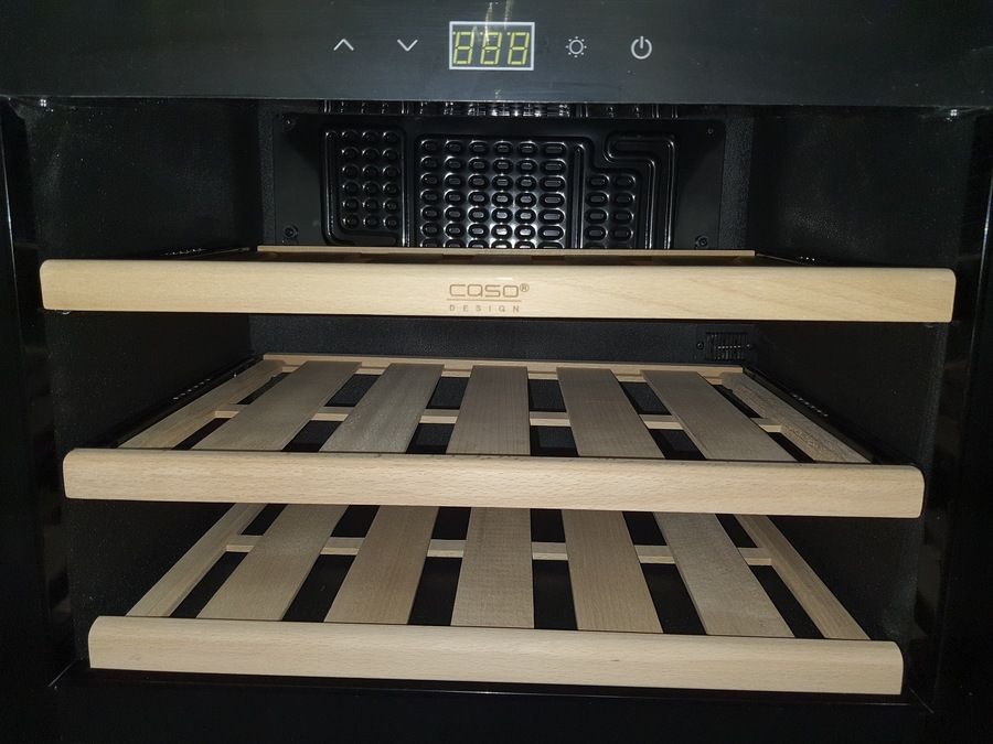Встраиваемый винный шкаф CASO WineSafe 18 EB Inox фото#2