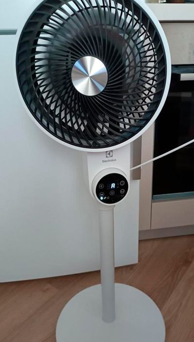 Напольный вентилятор Electrolux EFF – 1007i фото#4